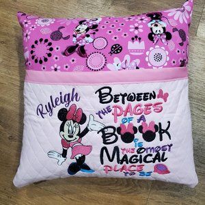 Minnie Mouse Reading Book Pocket Pillow 16"x16"